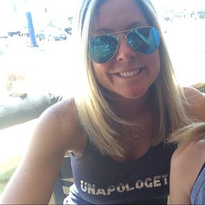 Meet your Posher, Melissa